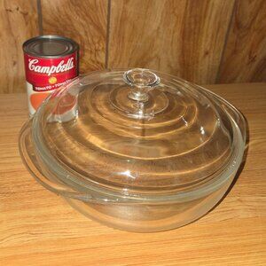 Pyrex 1.5 qt covered Casserole